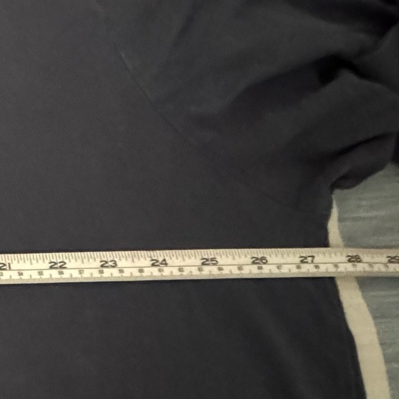 Vineyard Vines tshirt - Picture 5 of 6